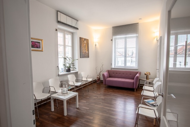Wartezimmer neurologische Praxis Dr. Messner Schwabing Wartezimmer neurologische Praxis Dr. Messner Schwabing